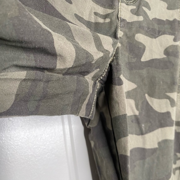 Sanctuary Camo Print Ankle Pants - Picture 4 of 4